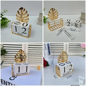Monstera Leaf Wooden Block Perpetual Desk Calendar