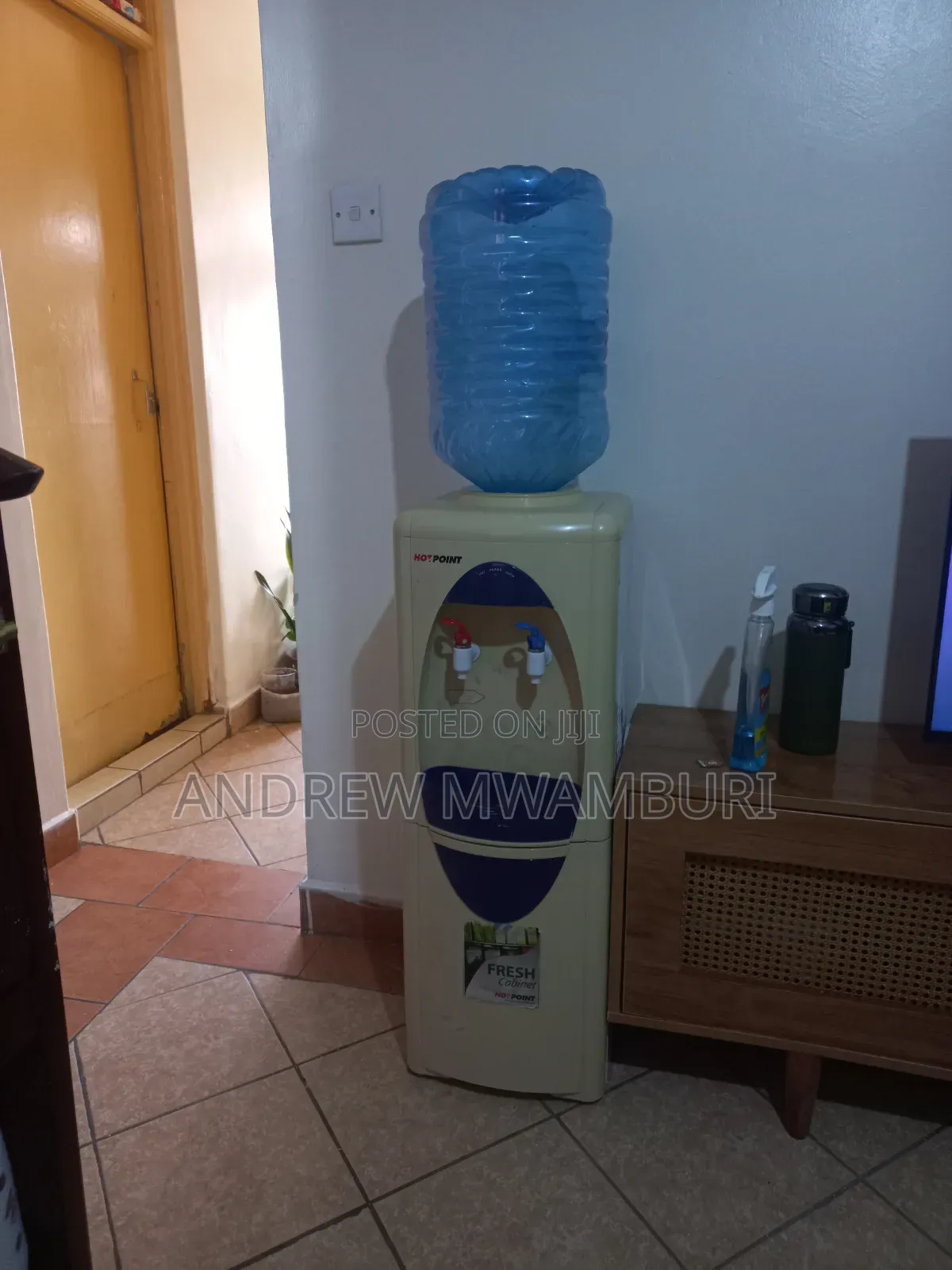 Water Dispenser With Hot and Warm