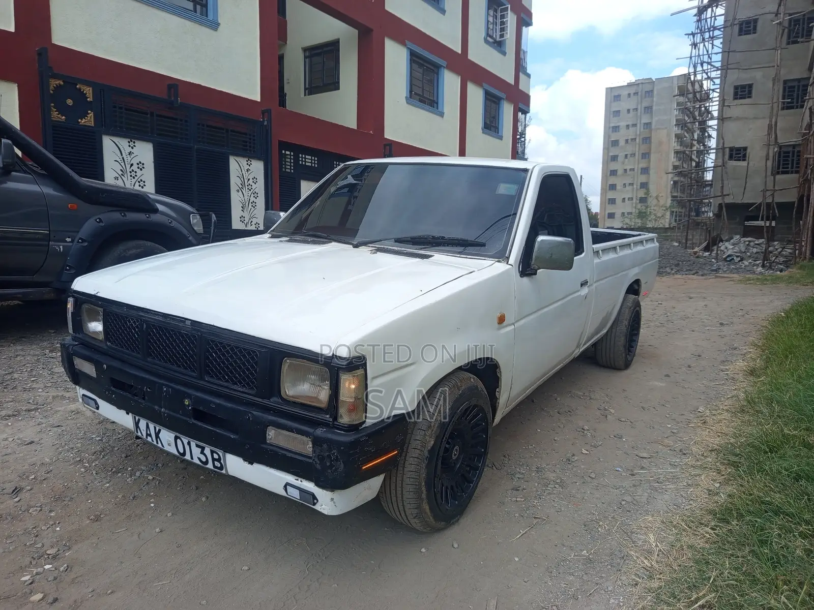 Nissan Pick-Up 1998 White