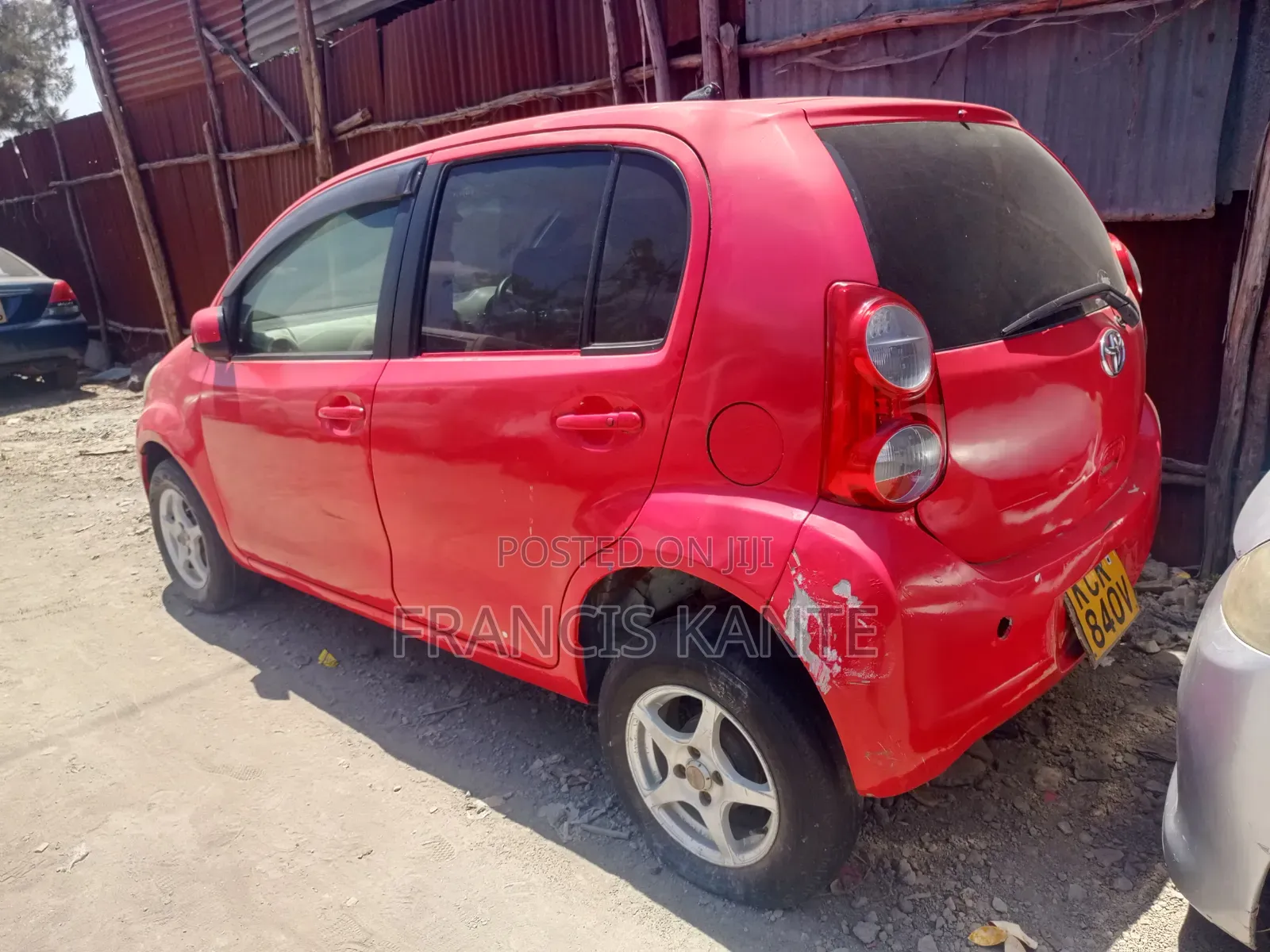 Toyota Passo 2012 Red