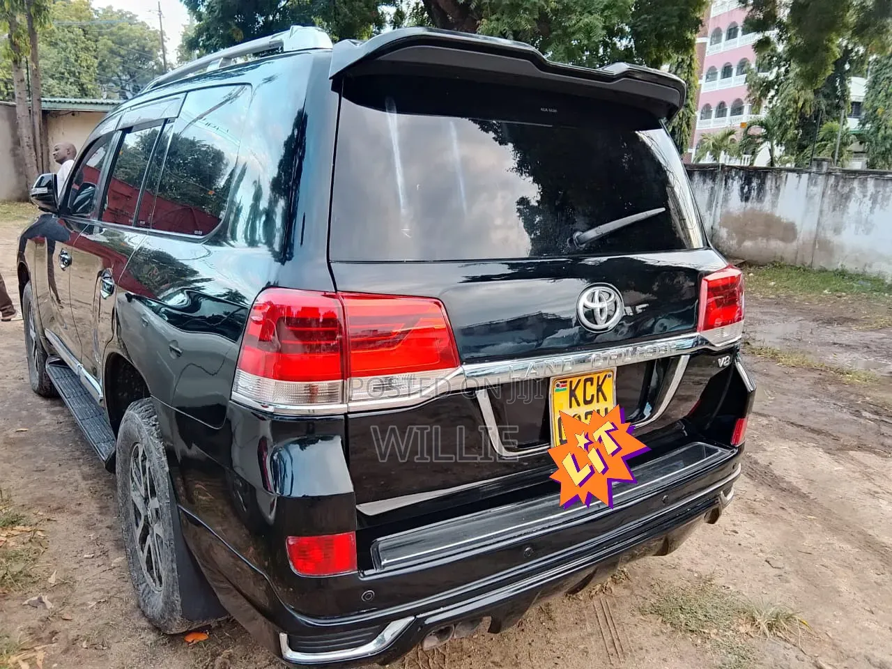 Toyota Land Cruiser 2010 Black