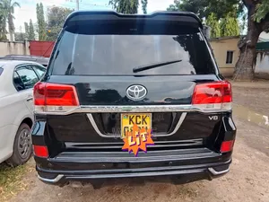 Toyota Land Cruiser 2010 Black