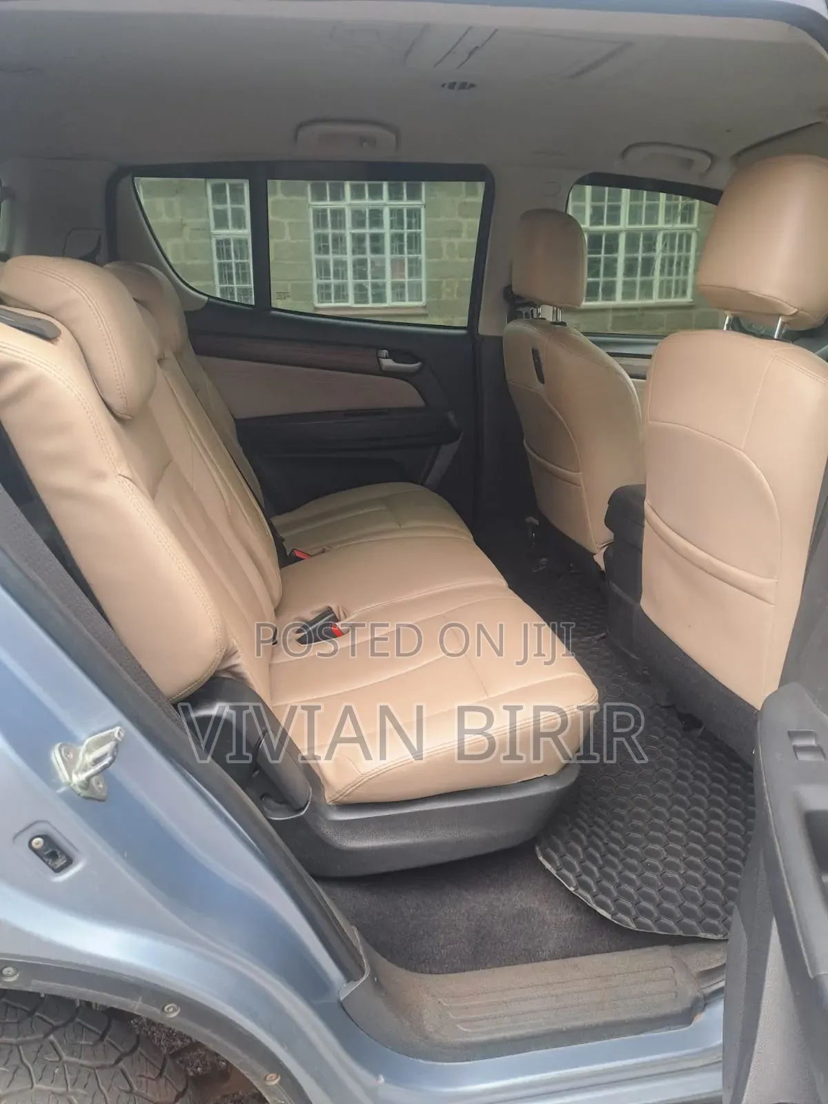 Isuzu MU-X 2015 Gray