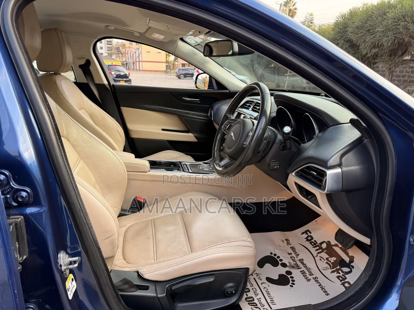 Jaguar XE 2015 Blue