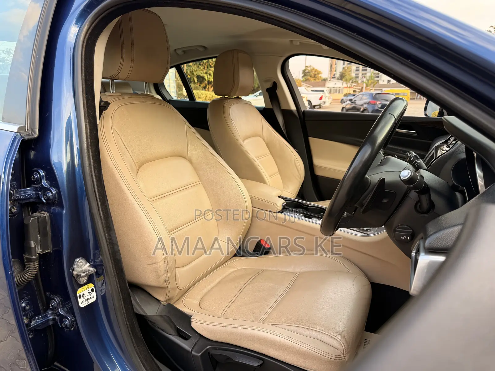 Jaguar XE 2015 Blue
