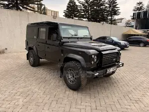 Land Rover Defender Puma 110 2.4 TD 2010 Black