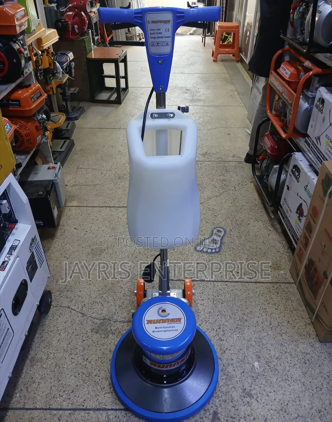 Heavy-Duty Floor Scrubber Machine