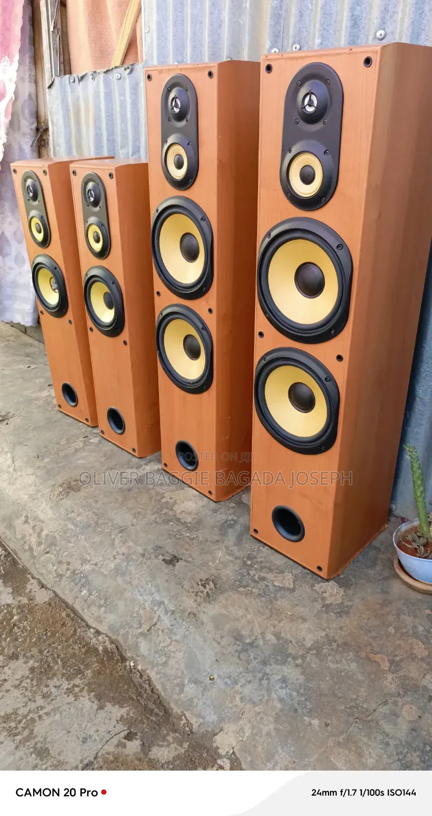 Powerful Sony Floor Standing Speakers