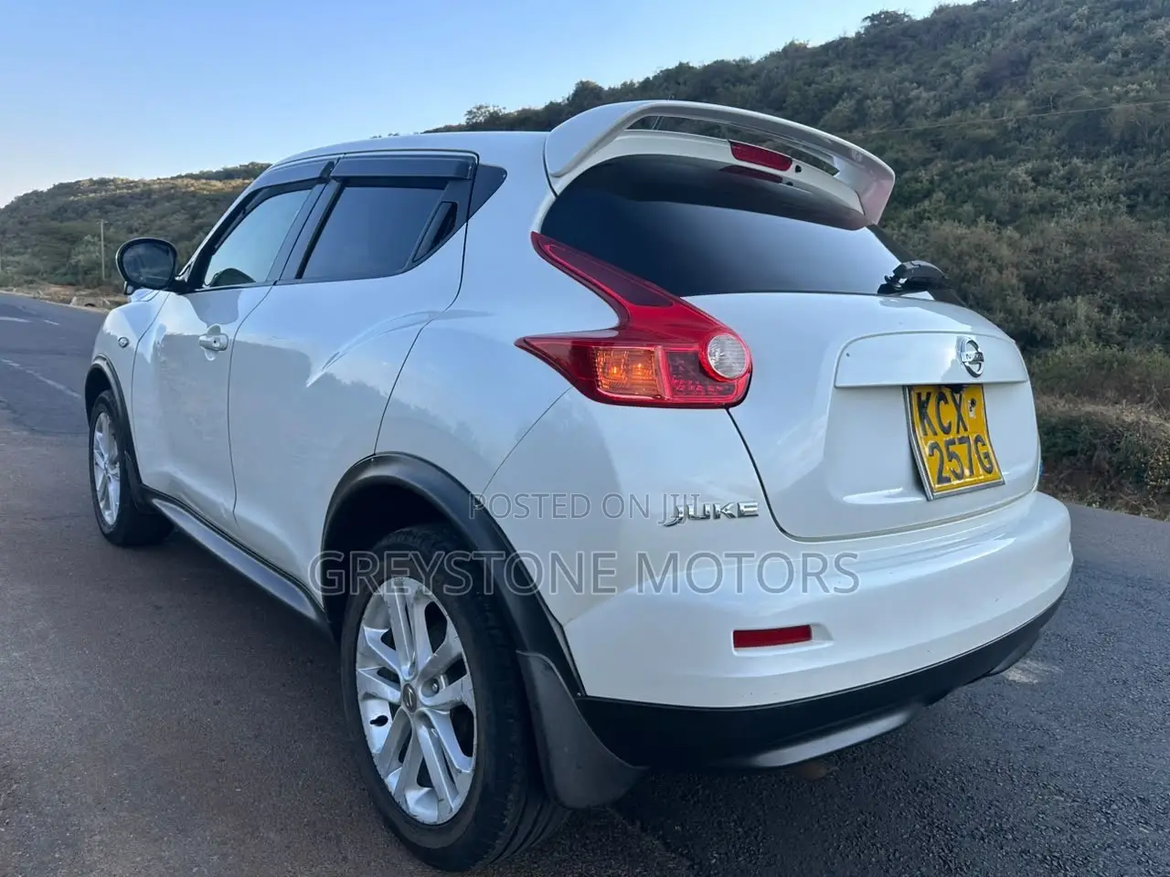 Nissan Juke SL Automatic 2012 White