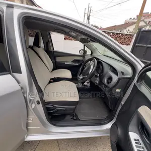 Toyota Vitz 1.0 FWD 5dr 2016 Silver