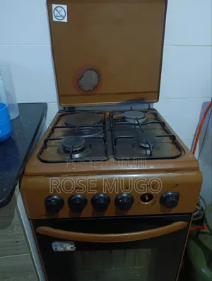 32 Inch TVs Digital and Smart and Cooker