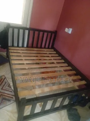 Second Hand 5by6 Rectangular Bed