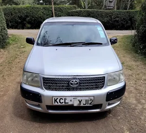 Toyota Succeed 2011 Silver