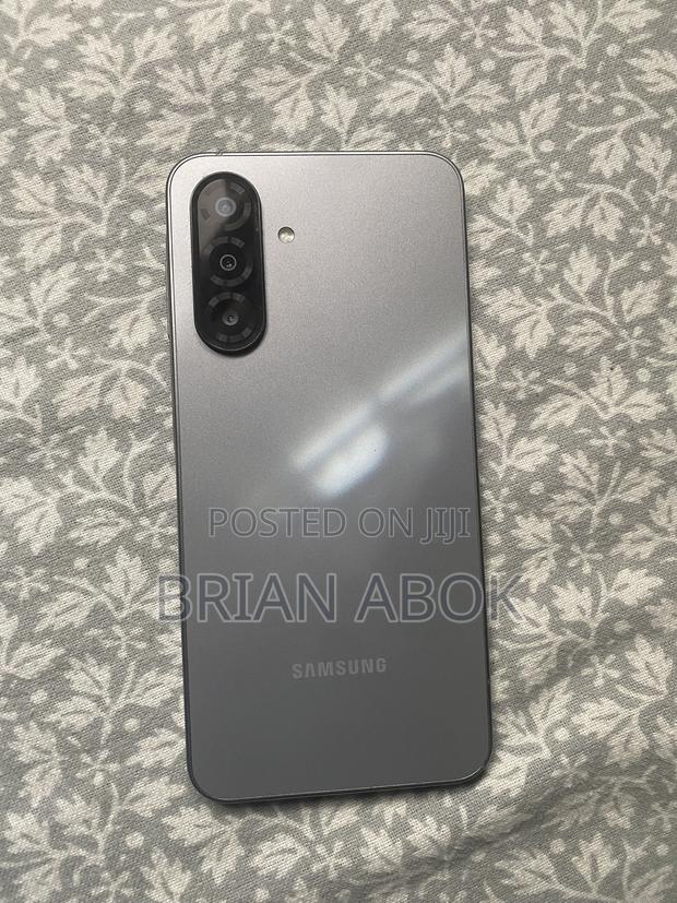 Samsung Galaxy A17 128 GB Gray - thumbnail 6