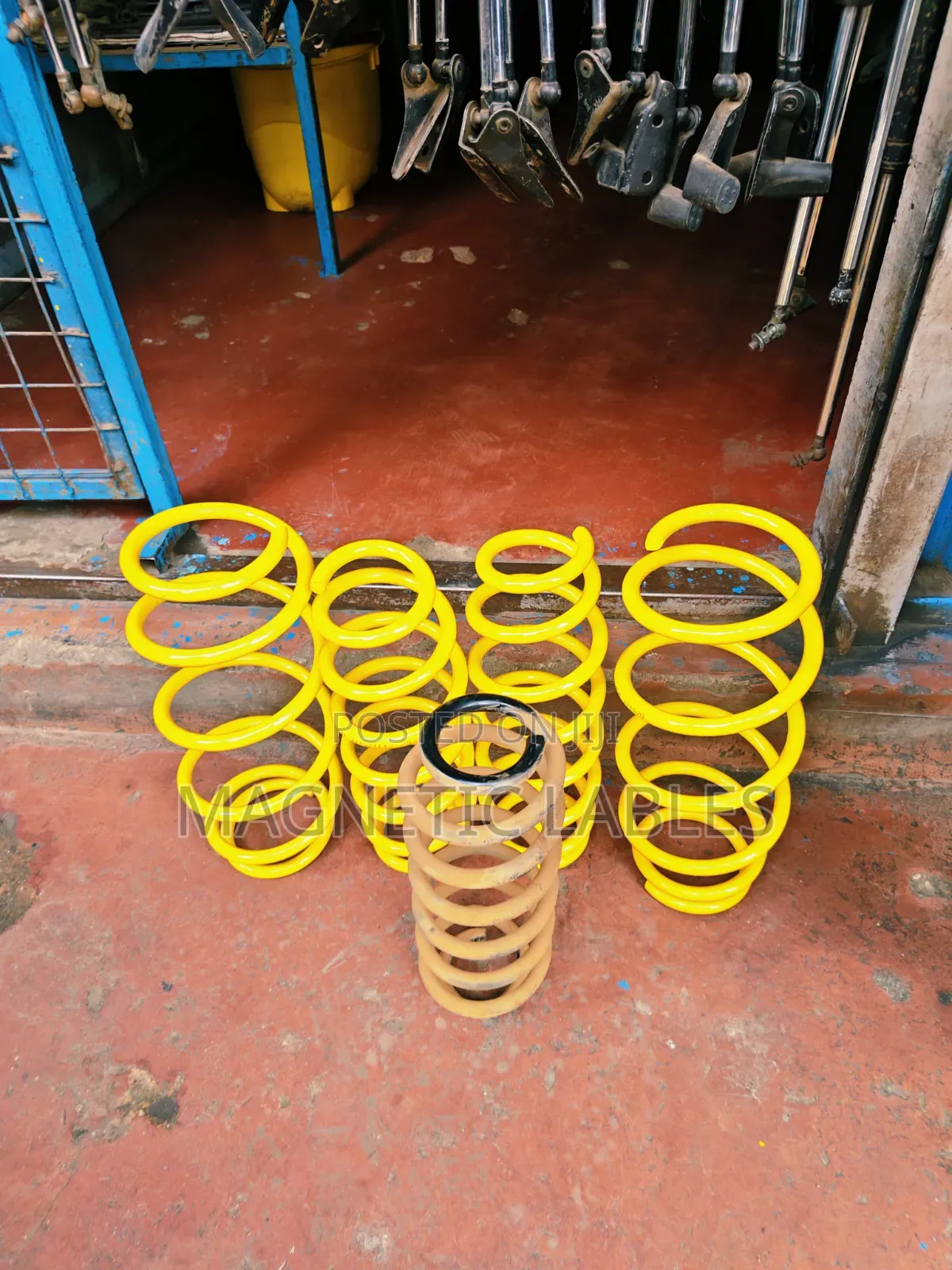 Mercedes B180 Front Shock Absorbers