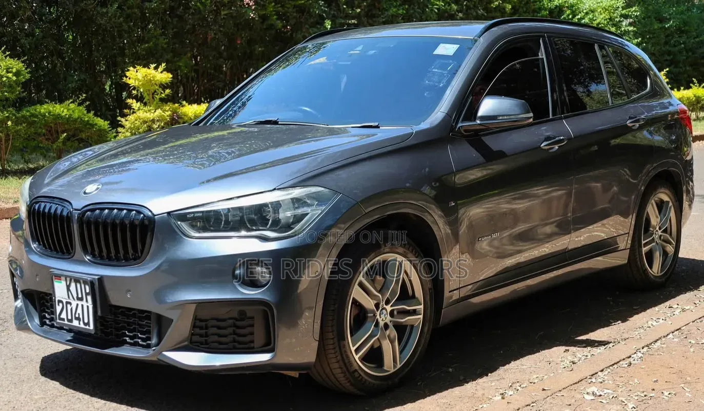 BMW X1 xDrive28i AWD 2016 Gray