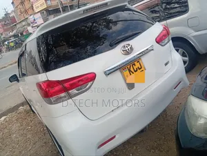 Toyota Wish 2009 White