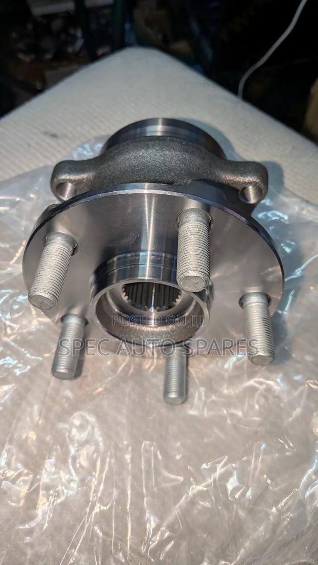 Rear Complete Hub Subaru Impreza - thumbnail 2