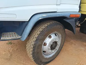 Isuzu FSR Lorry