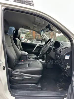 Toyota Land Cruiser Prado 2.8 2019 Pearl