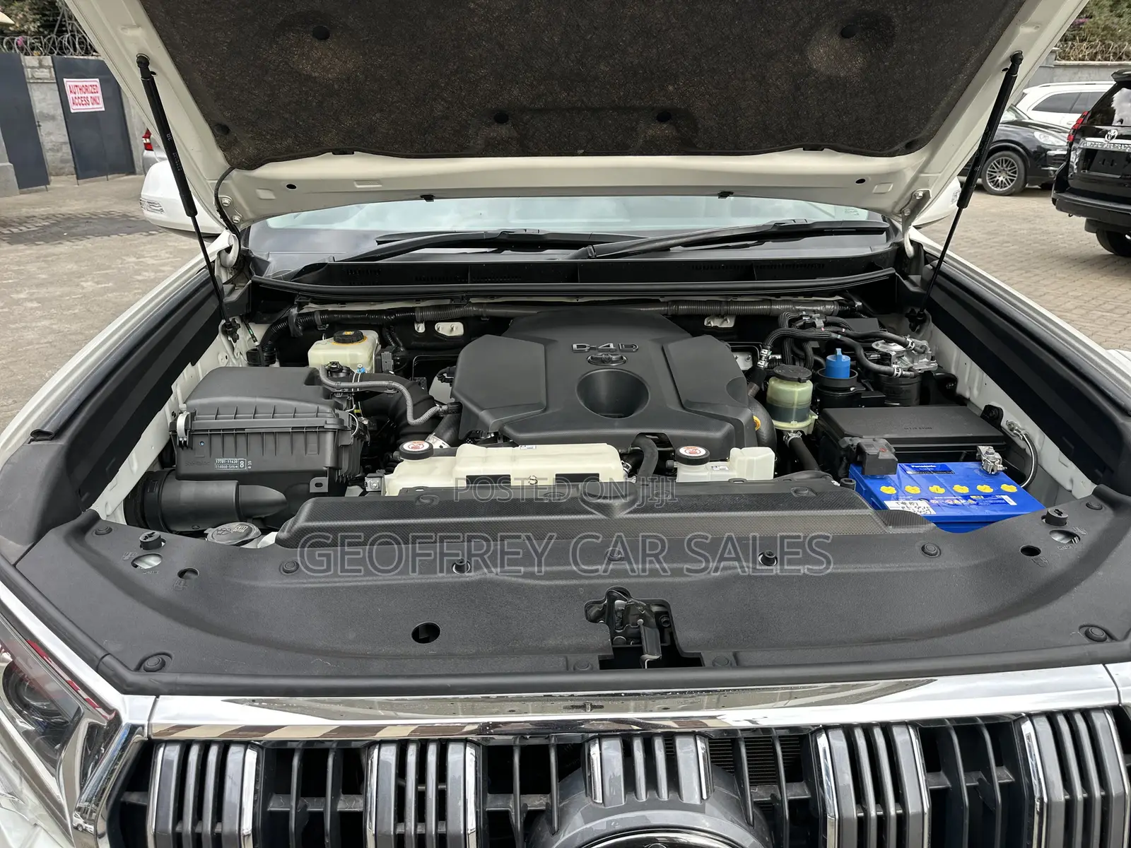 Toyota Land Cruiser Prado 2.8 2019 Pearl