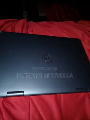 Laptop Dell Inspiron 14 5481 2-in-1 8GB Intel Core i5 SSD 256GB