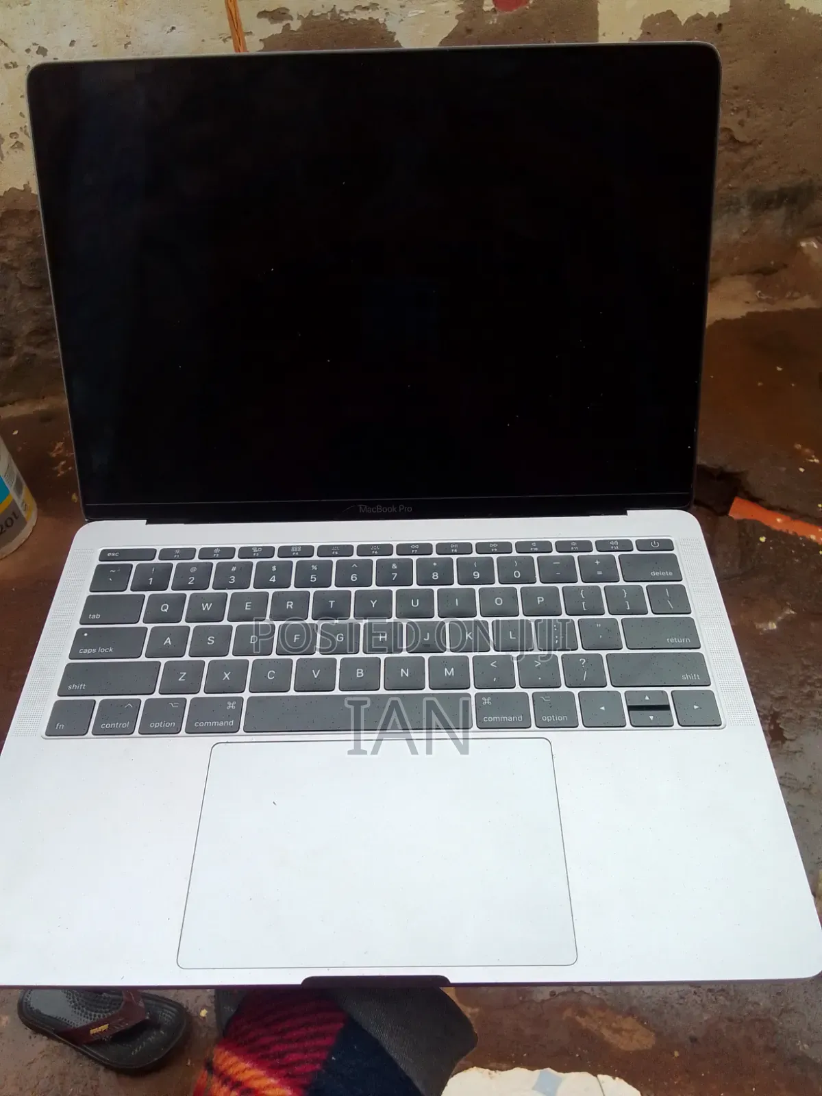 Laptop Apple MacBook Pro 2017 16GB Intel Core i7 SSD 256GB