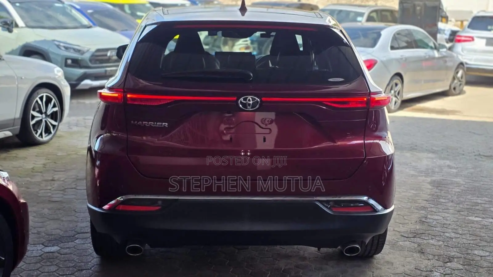 Toyota Harrier 2.0 2021 Red