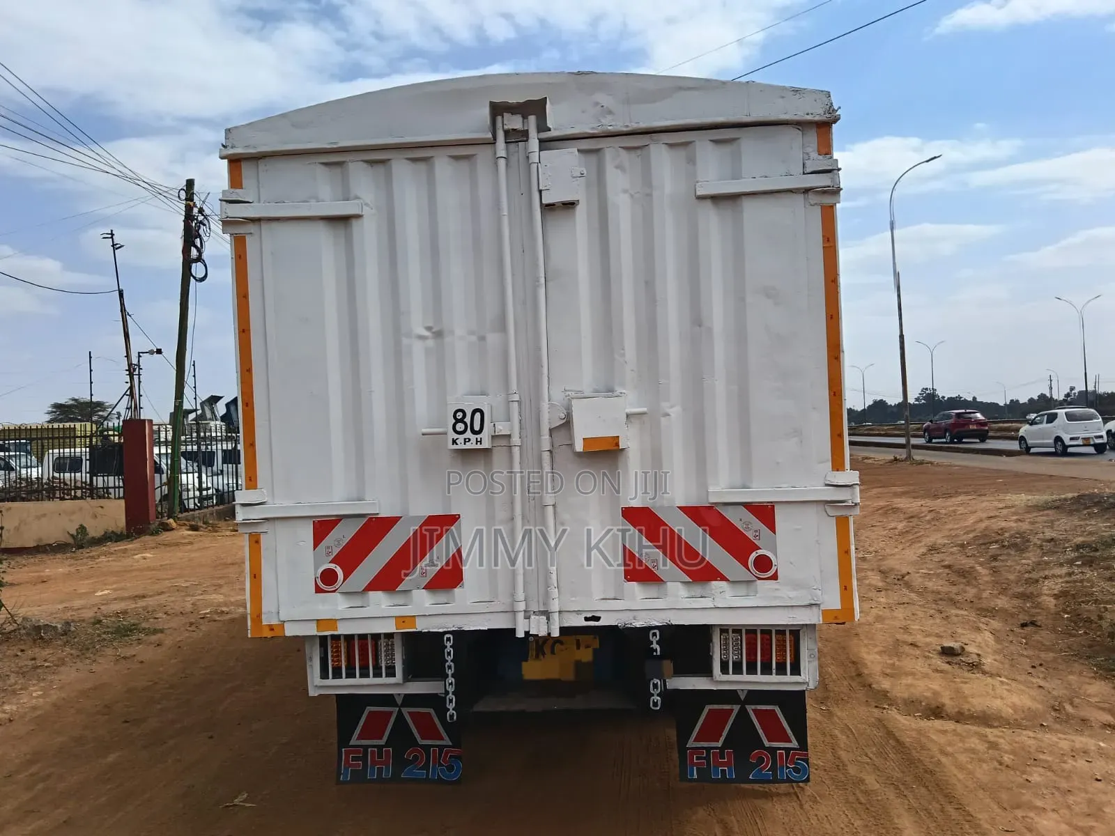 Mitsubishi FH 215
