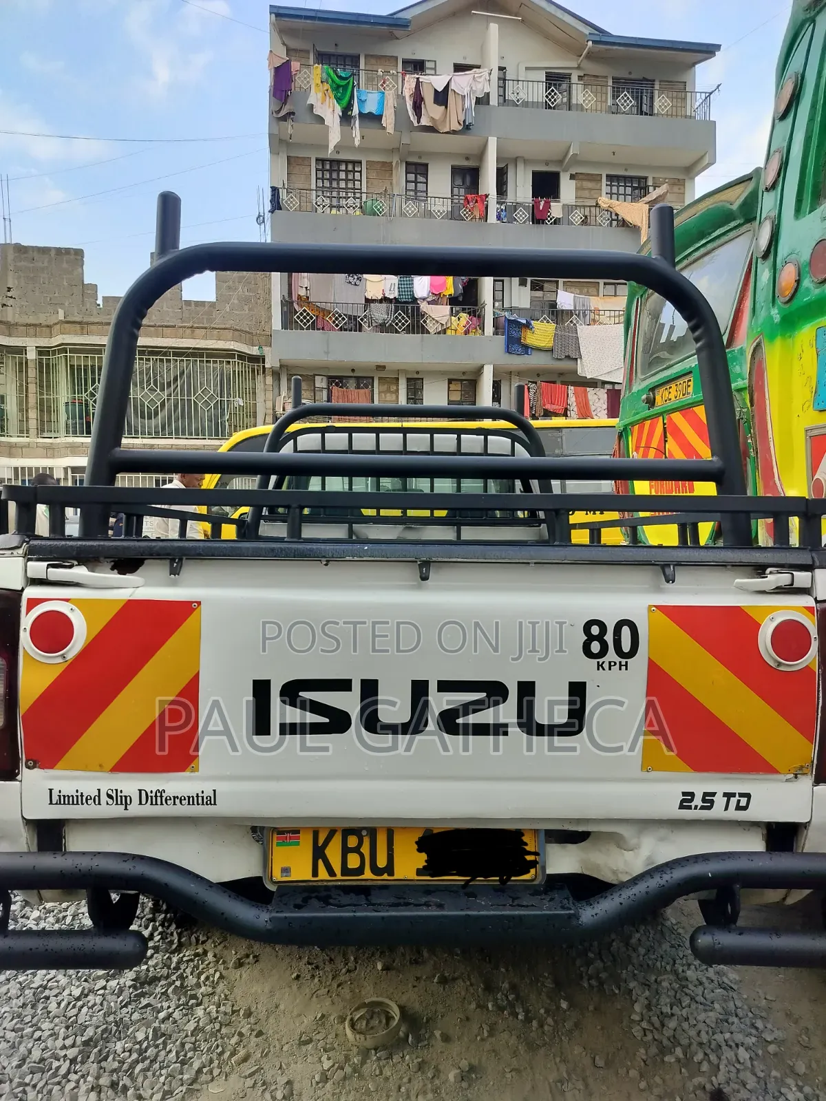 Isuzu D-MAX 2012 Off white