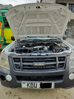 Isuzu D-MAX 2012 Off white