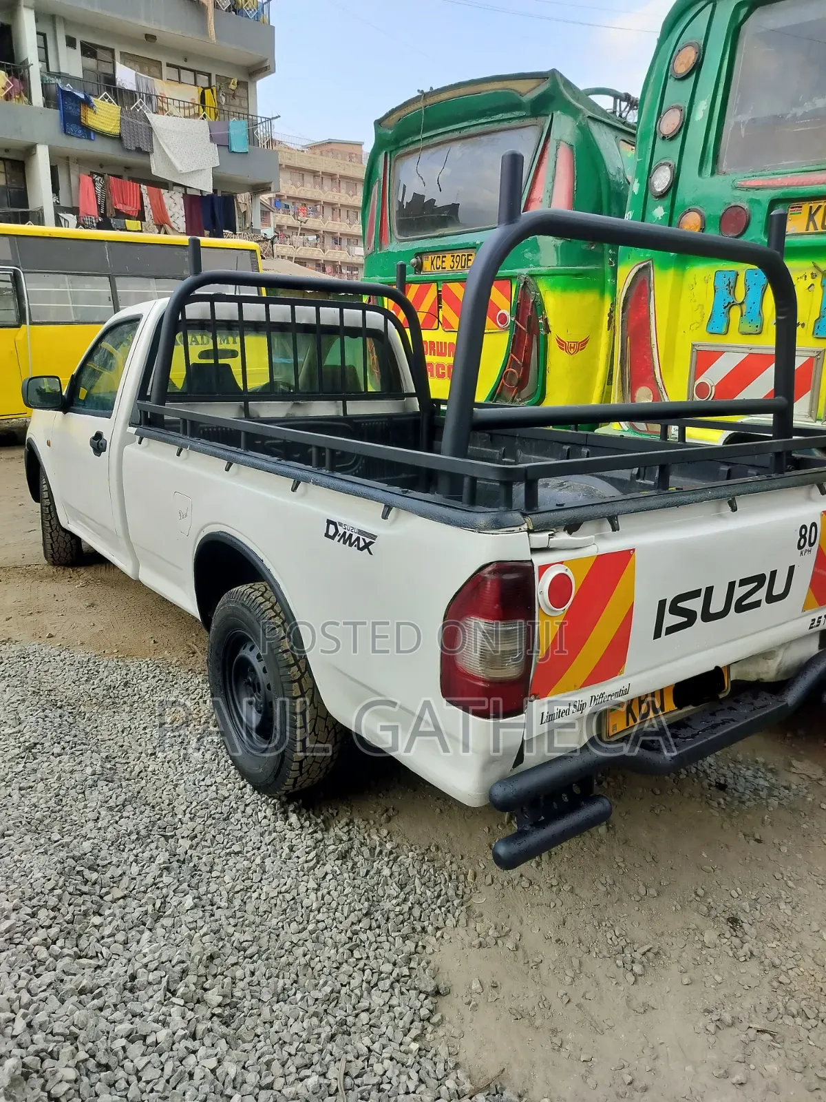 Isuzu D-MAX 2012 Off white