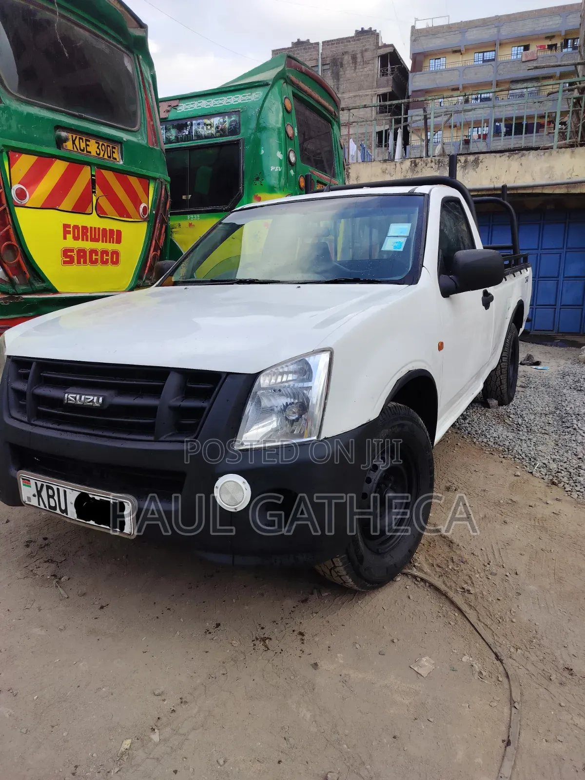 Isuzu D-MAX 2012 Off white