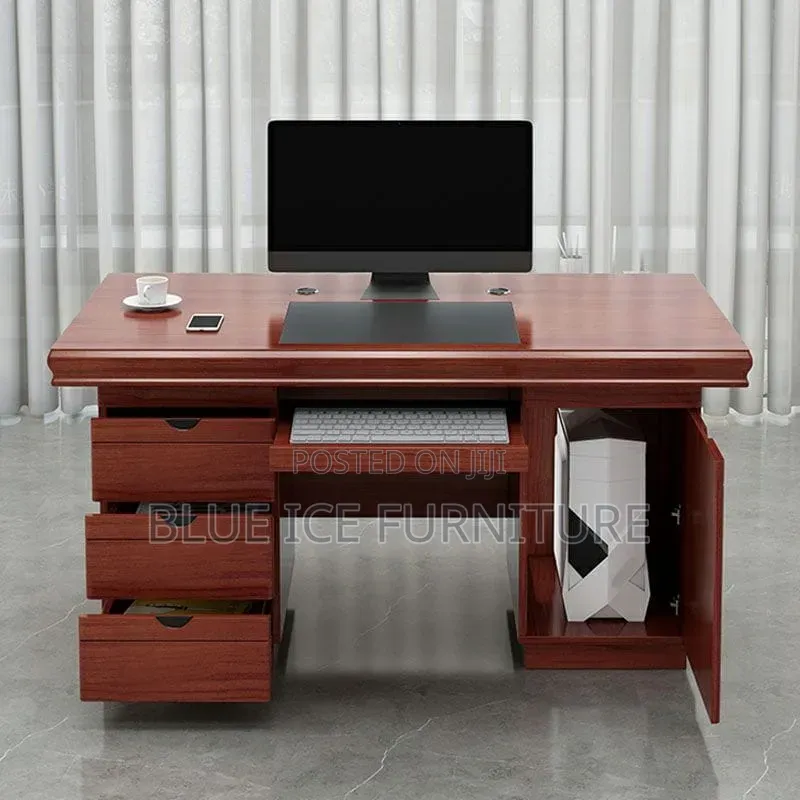 Executive Office Desk With Lockable Drawers