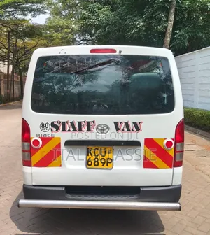 Toyota HiAce 2014 White