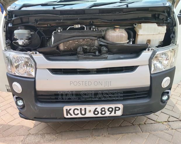 Toyota HiAce 2014 White - thumbnail 6