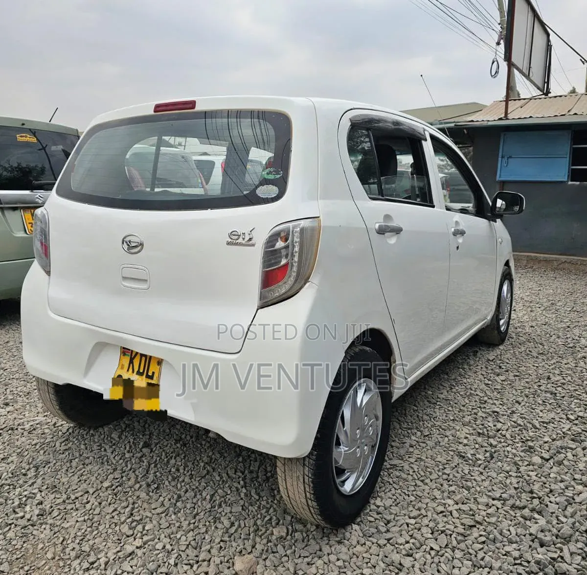 Daihatsu Mira 2015 White