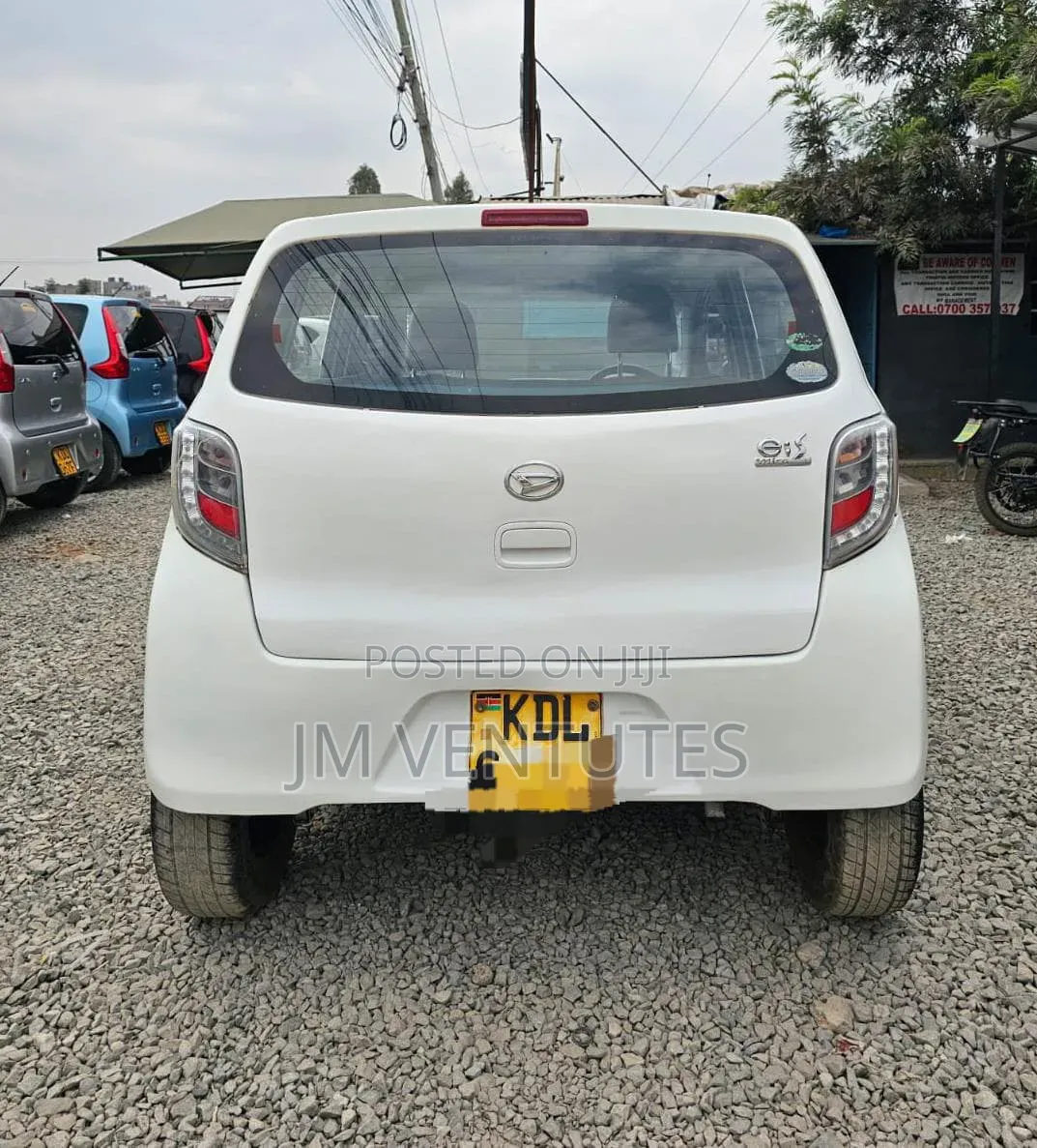 Daihatsu Mira 2015 White