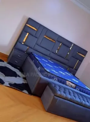 5by6 Luxurious Bed at With Side Drawers and Mattress
