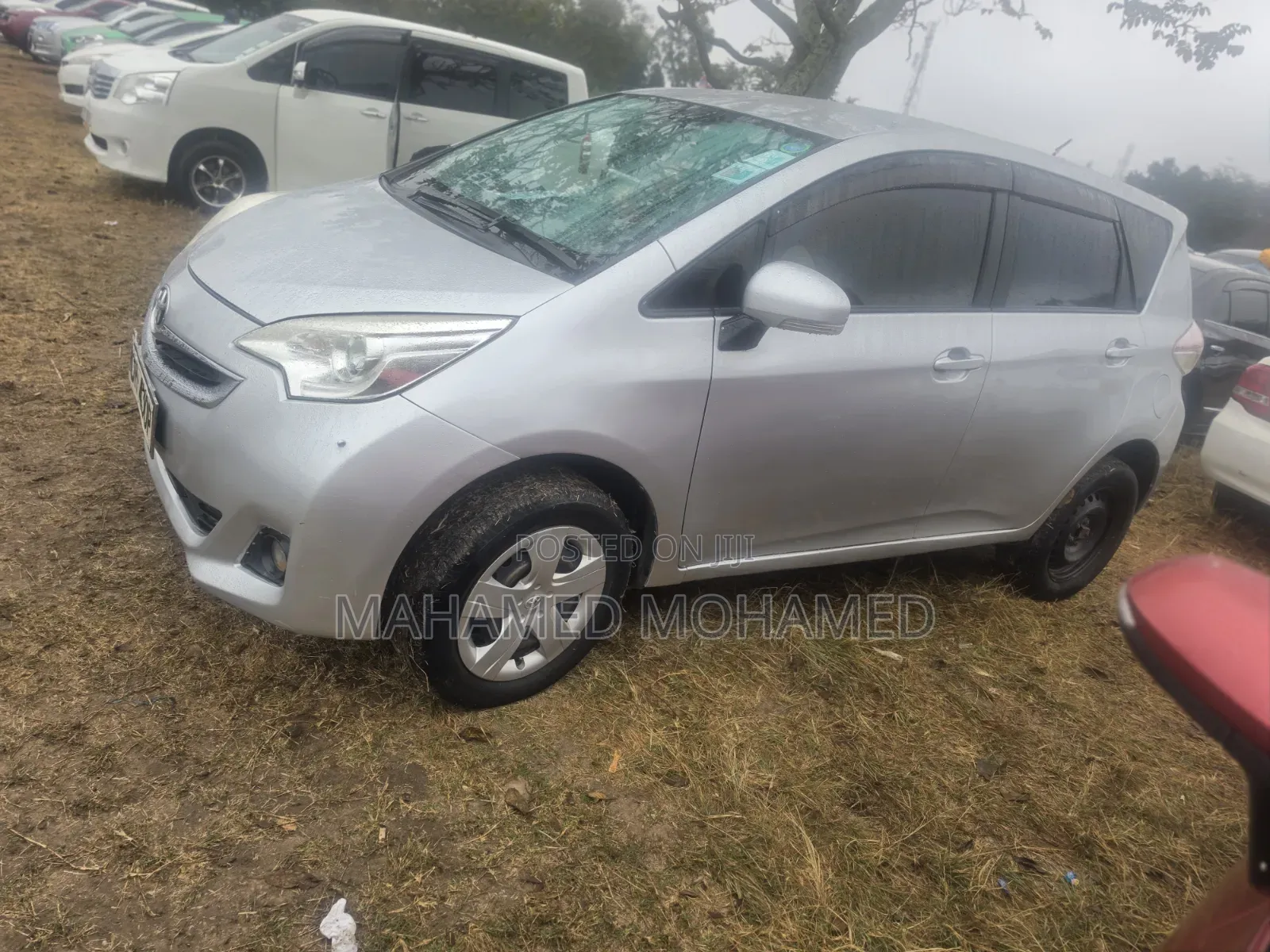 Toyota Ractis 2015 Silver