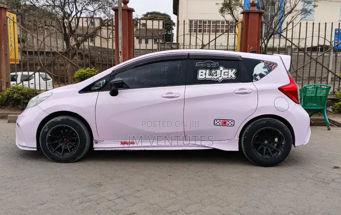 Nissan Note 2016 Pink
