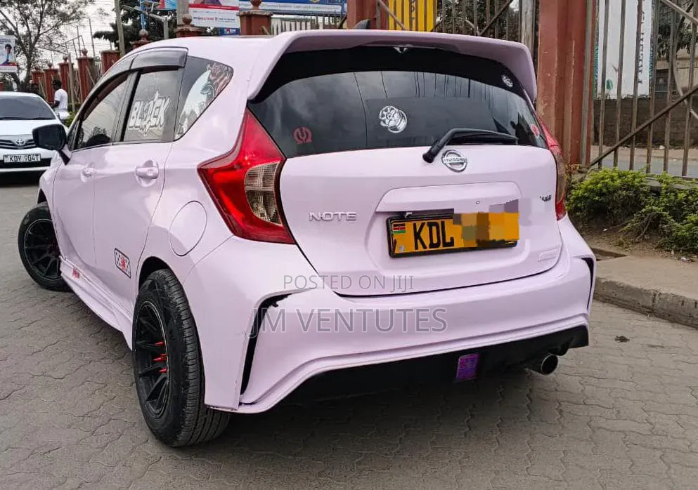 Nissan Note 2016 Pink