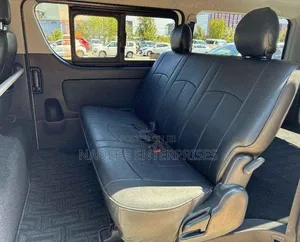 Toyota HiAce 2019 White