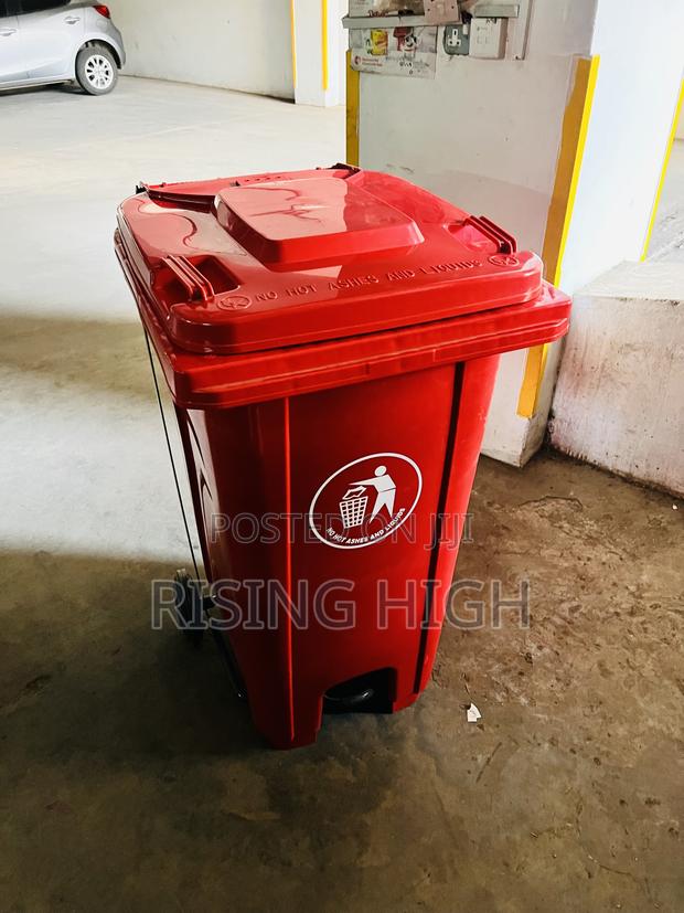 240Liters Dustbins With Pedal and Wheels. Large Capacity