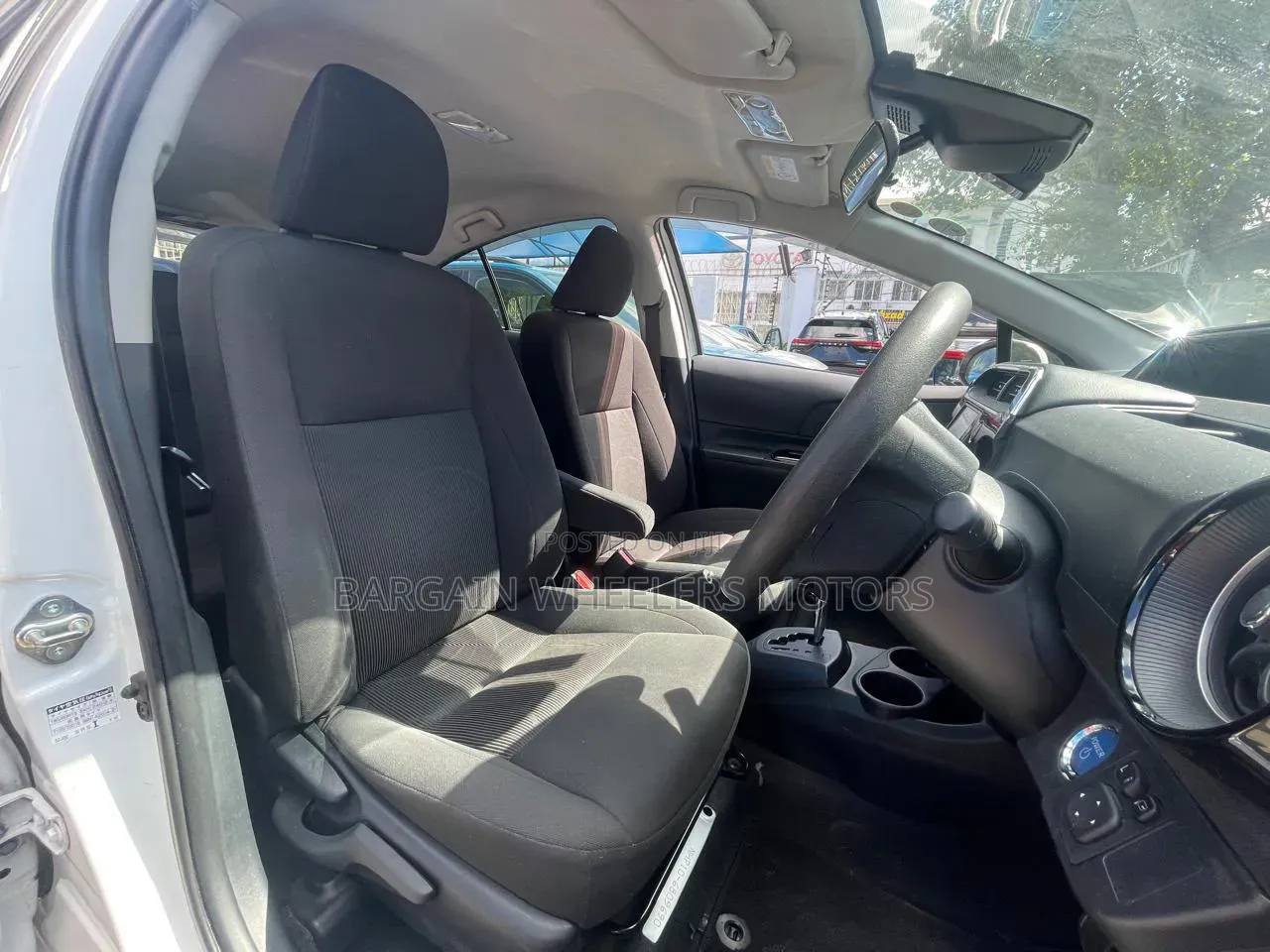 Toyota Aqua 2019 Pearl