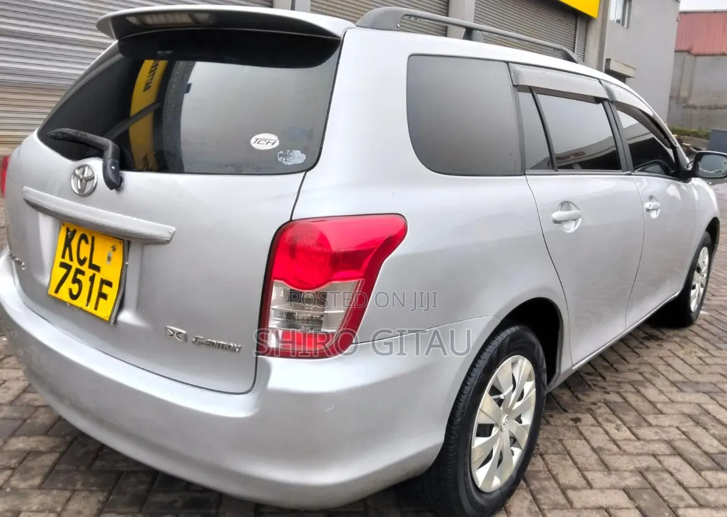 Toyota Corolla Fielder 2012 Silver