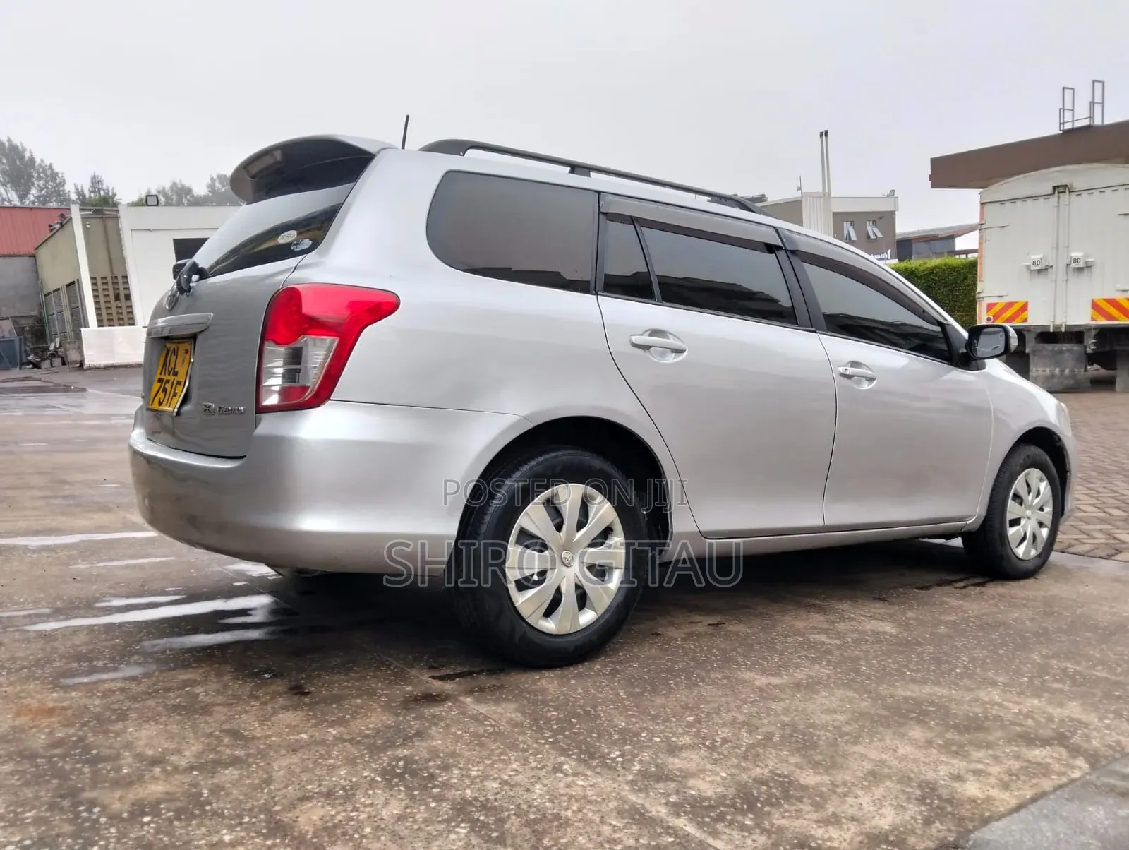 Toyota Corolla Fielder 2012 Silver