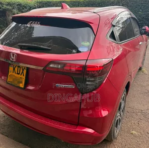 Honda Vezel 1.5 Hybrid 2WD 2018 Red