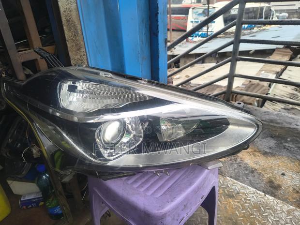 Toyota Sienta 2015 Headlight