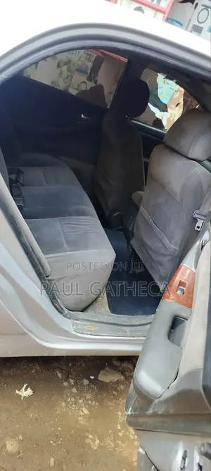 Toyota Corolla 2004 Silver
